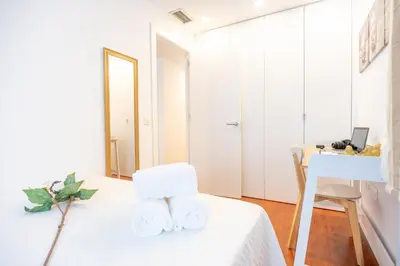 Cama o camas de una habitación en Expoholidays- Rueda Lopez con PARKING GRATIS 3A