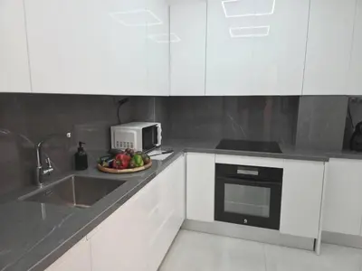 Una cocina o zona de cocina en Balcón con impresionantes vistas a Bahia Hornillo