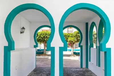 Plano de Acogedor apartamento con piscina y terraza, cerca del mar