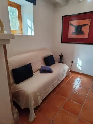 Cama o camas de una habitación en Finca Ana Maria - Maisons d'hôtes rurales avec piscine, au coeur de l'Andalousie et proches de la mer