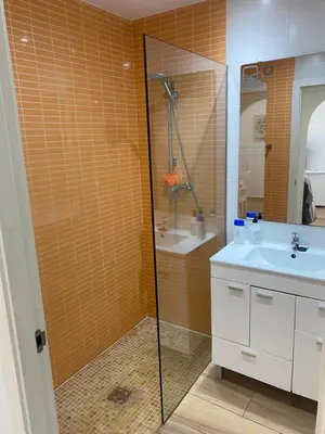 Un baño de Apartamento Torrelaguna Las Marinas,Vera -250 m Playa - 2 Dormitorios - Piscina - Mascotas