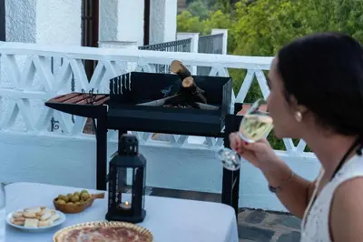 Bebidas en Alojamientos y habitaciones Rurales Alpujarra - Piscina, Barbacoa y Terraza con Preciosas Vistas
