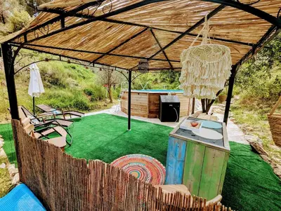Jardín al aire libre en Casa Satori Country House & Pool Sleeps 8
