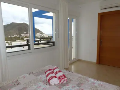 Vista general de una montaña o vista desde la villa