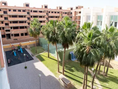 Jardín al aire libre en Vacation Apartment in Roquetas de Mar