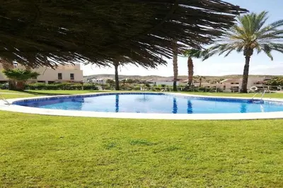 Piscina en o cerca de Charming apartment with garden in Almeria