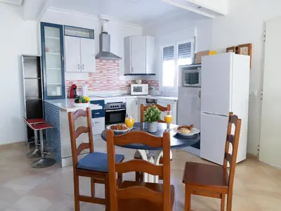 Una cocina o zona de cocina en Modern holiday home in Almeria with pool