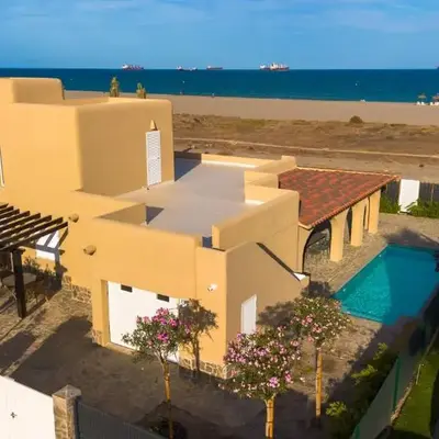 La Esquinita