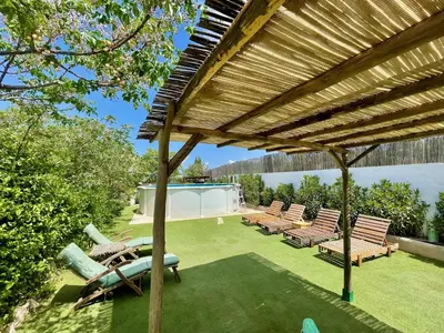 Paisaje cerca de este tented camp