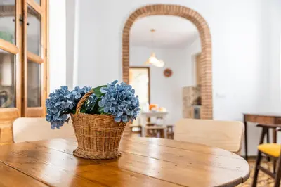 Zona de estar de El Carmen - Villa Rural con Piscina Privada y Patio Andaluz