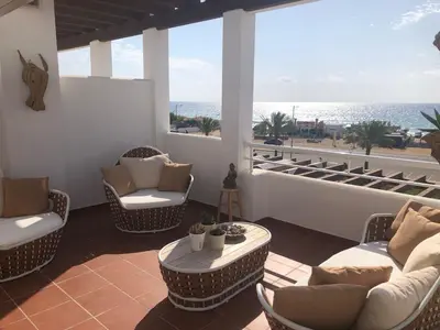Zona de estar de Mojacar Breeze - Mojacar Playa - 2 bedroom - Sleeps 4 - R413