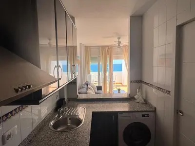 Una cocina o zona de cocina en Apartamento en Mojácar Playa con vistas al Mar y Piscina