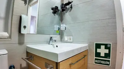 Un baño de Apartalux Gold Oasis