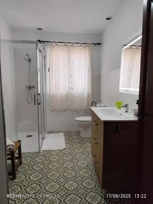 Un baño de Gustavo's Old House