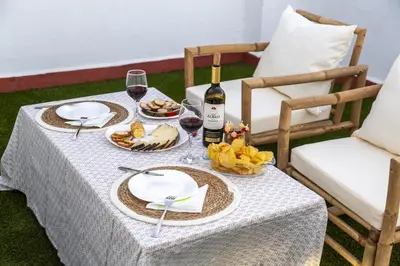 Comida en o cerca de este apartamento