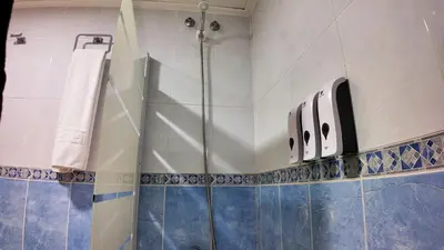 Un baño de Apartalux Star Magic II