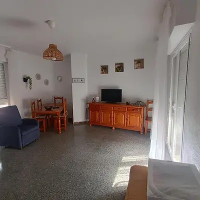 Una televisión o centro de entretenimiento en Mirando al mar 2