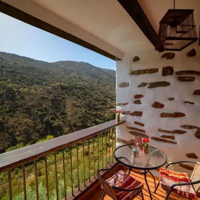 Holiday Home Das Upside Down House mit Whirlpool-Badewanne by Interhome