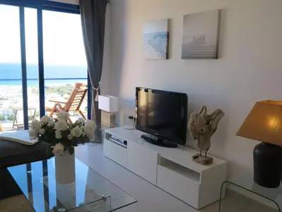 Una televisión o centro de entretenimiento en Apartment Art4you by Interhome