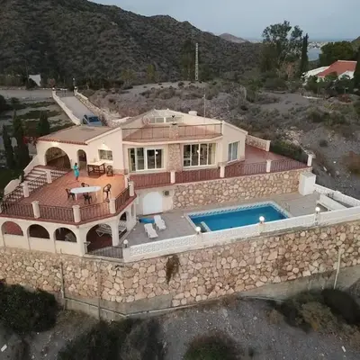 Beautiful villa with 280-degree sea views