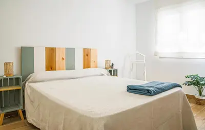 Cama o camas de una habitación en Lovely Apartment In Almeria With Wifi