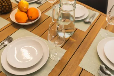 Bebidas en Gran Capitán- Casa en el centro con 3 habitaciones y terraza