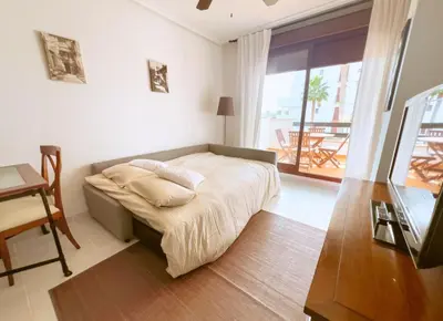 Una televisión o centro de entretenimiento en Apartment with Private Terrace in Vera Playa
