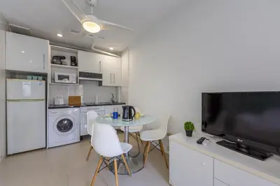Una cocina o zona de cocina en AlmeriaSuite Aguadulce Serenity Stay