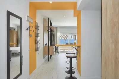 Plano de Apartamentos Paseo Maritimo by Expoholidays 5 y 9