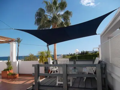 Un balcón o terraza de Apartment Großzügiges Ferienappartement mit Balkon by Interhome