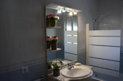 Un baño de Almocaizar Cassa Rural B&B