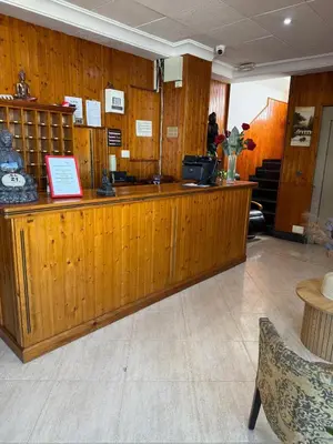 El vestíbulo o zona de recepción de Hotel Mesón el 21