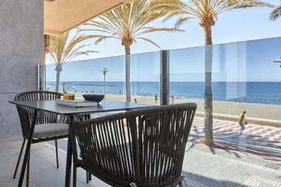 Plano de Paseo Marítimo 8 by Expoholidays