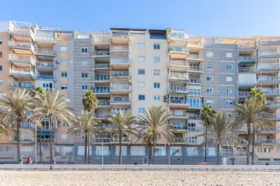 Plano de Paseo Marítimo 8 by Expoholidays