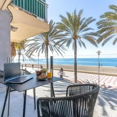Paseo Marítimo 8 by Expoholidays