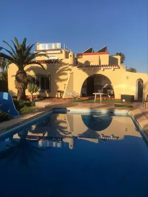 Piscina en o cerca de Luxuriöses Chalet mit privatem Pool