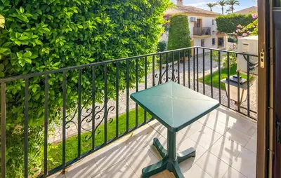 Un balcón o terraza de Lovely Home In Vera With Swimming Pool