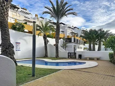 Piscina en o cerca de VVR Lomas de Mar Apto con terraza y piscina climatizada
