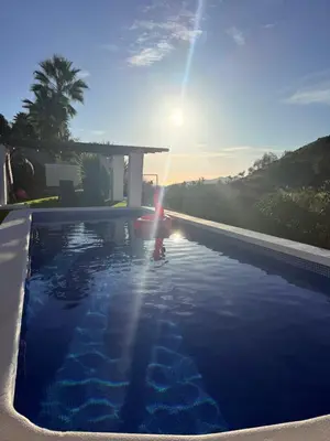 Piscina en o cerca de Cortijo de las Piedras