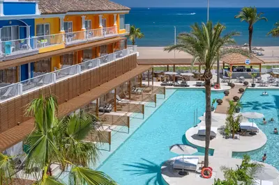 Piscina en o cerca de Mediterraneo Bay Hotel & Resort