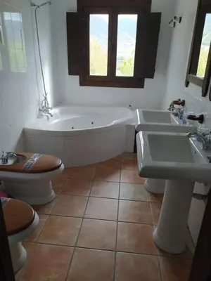 Un baño de Hotel Rural La Marmita de Ahlam