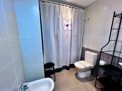 Un baño de Apartamentos Arcos Costa Cálida