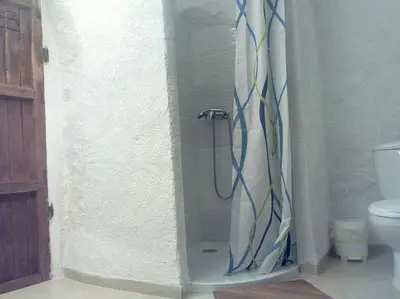 Un baño de Casa Cueva Guadix