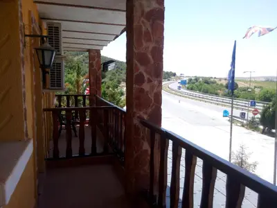 Un balcón o terraza de Hostal Sierra De Baza