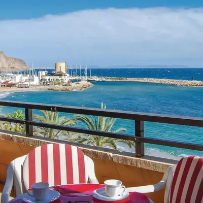 2 Bedroom Cozy Apartment In Aguadulce