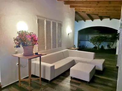 Zona de estar de Spacious House with Private Pool in Vera, 420 sqm