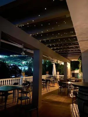 Un restaurante o sitio para comer en Hotel Galera