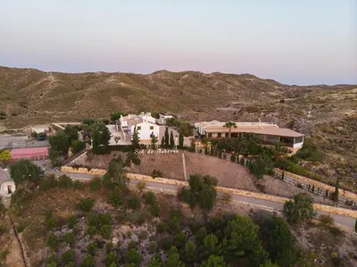 Paisaje cerca of this country house