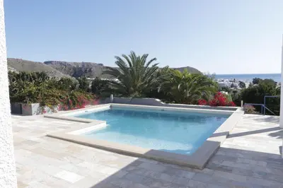 Piscina en o cerca de Villa Teresa