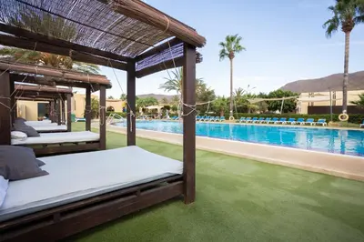 Piscina en o cerca de Complejo Turístico Los Escullos Cabo de Gata